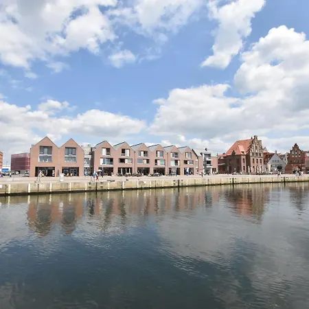 Peaceful In With Terrace Apartment Zierow